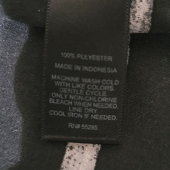 Express Women's Black White Round Neck Striped Top - Picture 13 of 14